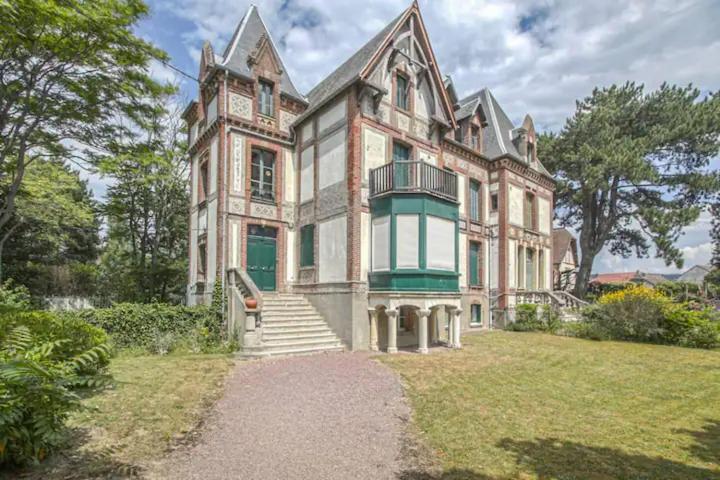 Apartament Magnifique F2 En Plein Centre Cabourg Zewnętrze zdjęcie